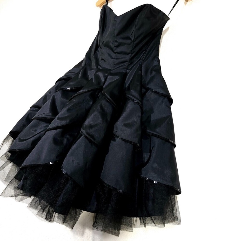 NEW Betsey Johnson Dahlia Whimsigoth Ruffle Tier Mini Dress Sequin Black Satin 8 - Picture 4 of 11